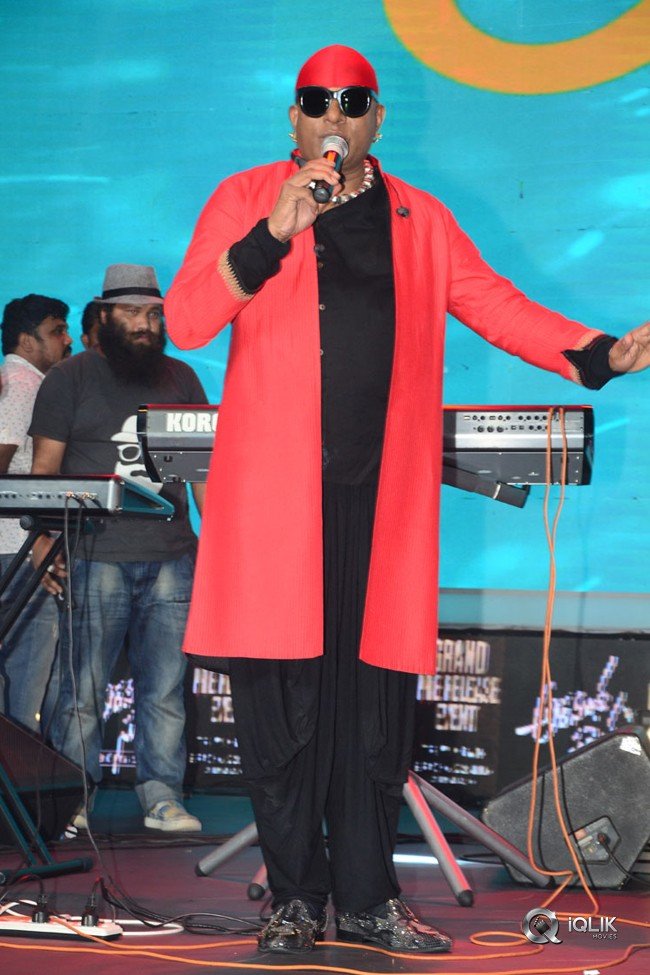 Aravinda-Sametha-Pre-Release-Event-Photos